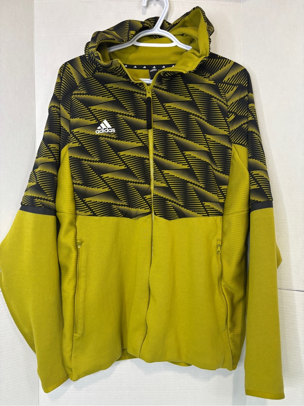adidas Mens M Hooded Zip-Up Lightweight Jacket Sporty Casual Layering Sweater
